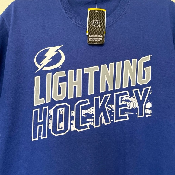 NWT LIGHTNING HOCKEY LEAGUE M TEE T-SHIRT OFFICIAL LICENSED PRODUCT DARK BLUE - Picture 2 of 5